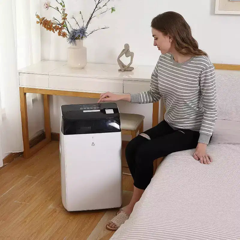 Condizionatore portatile da 10000 BTU, climatizzatore domestico con telecomando per ambienti fino a 42 mq, funzioni 3-in-1/timer 24 ore/ruote piroettanti