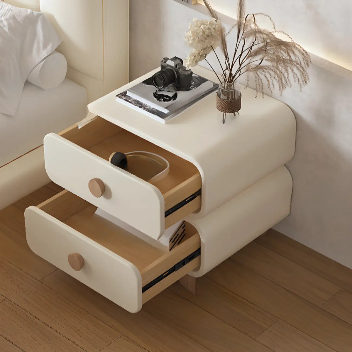 Comodino scandinavo in similpelle con finitura in similpelle