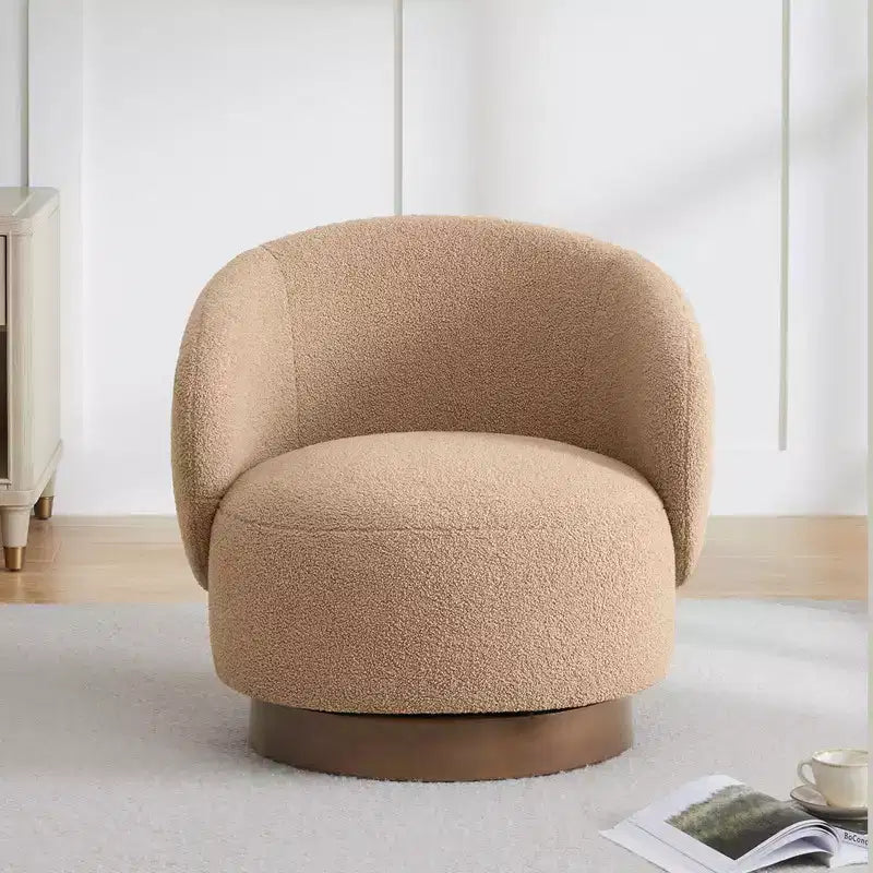 Poltrona a botte girevole imbottita Spruce&Spring con base in legno