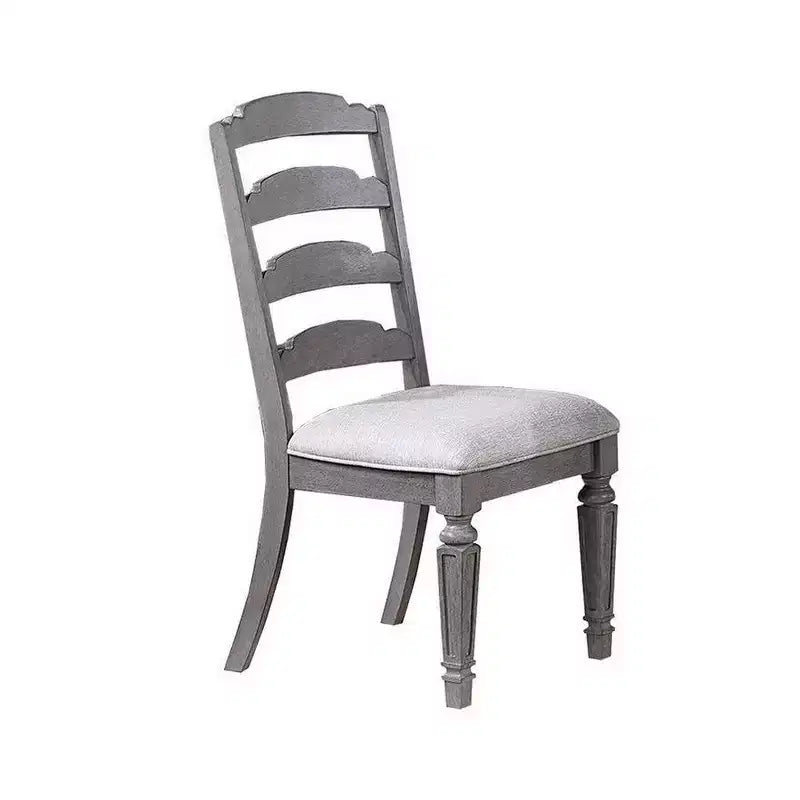 Set di 2 sedie da pranzo Royal Hampton, intagliate, con schienale a pioli, in legno grigio chiaro