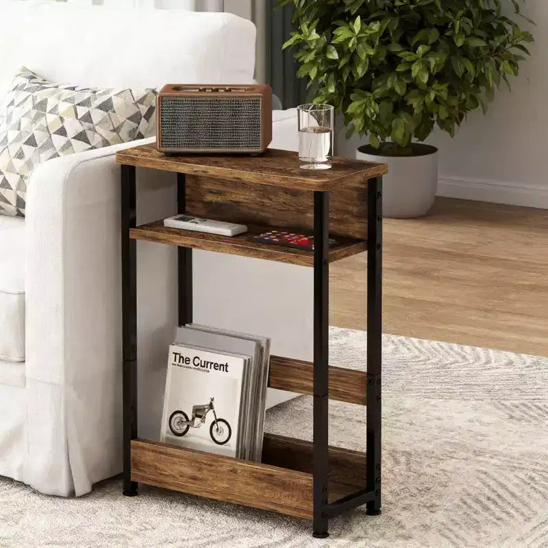 COZONY Tavolino stretto con 3 ripiani e portariviste, Tavolino sottile per piccoli spazi, Comodino moderno e sottile per soggiorno