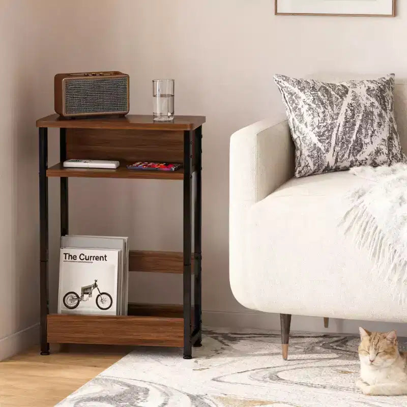 COZONY Tavolino stretto con 3 ripiani e portariviste, Tavolino sottile per piccoli spazi, Comodino moderno e sottile per soggiorno