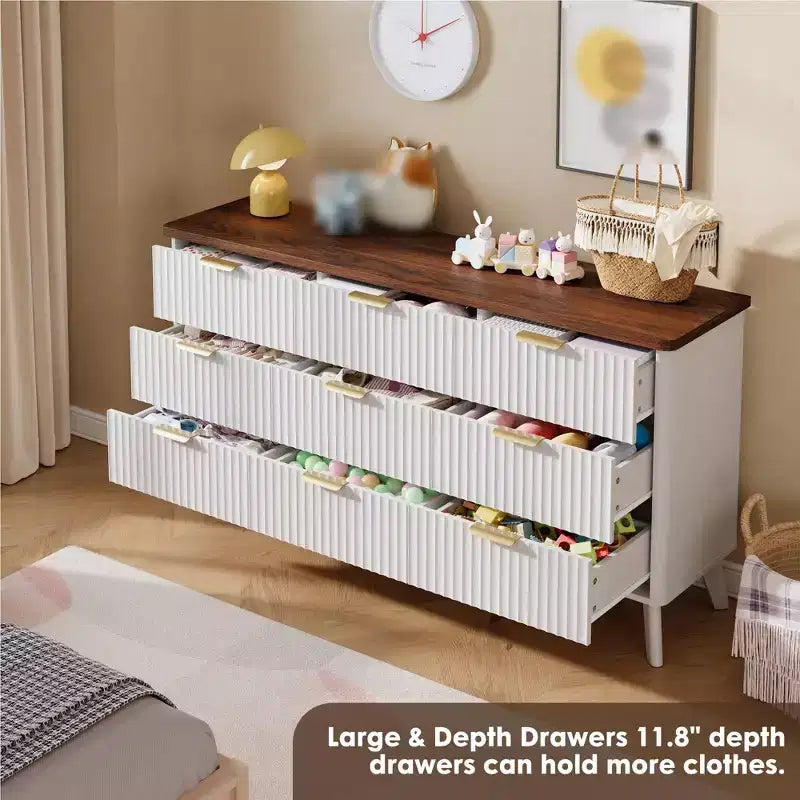 Comò a 9 cassetti per camera da letto, cassettiera da 154 cm di larghezza con maniglie dorate, comò scanalato, mobile TV, organizer per vestiti per soggiorno