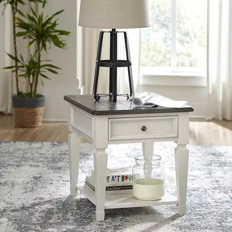 Liberty Furniture, Tavolino con cassetto Allyson Park bianco spazzolato con piano color carbone