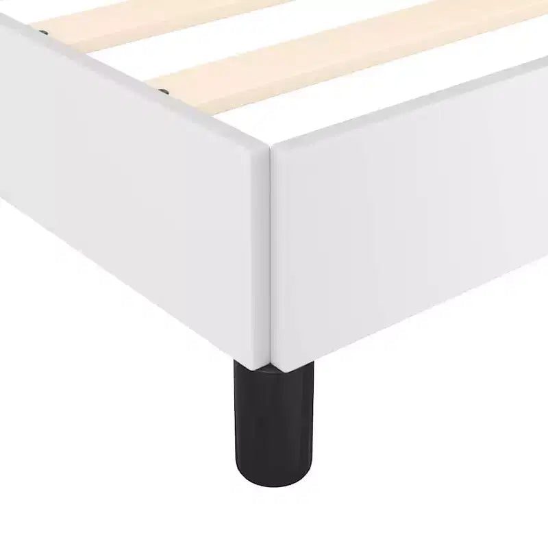 Struttura letto con testiera in ecopelle bianca, compensato, legno ingegnerizzato