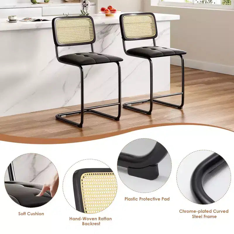 Okak Sgabelli da bancone da 24 pollici, set da 2, sgabelli da bar rivestiti in pelle PU con schienale in rattan naturale, sedie da bar moderne senza braccioli per isola cucina
