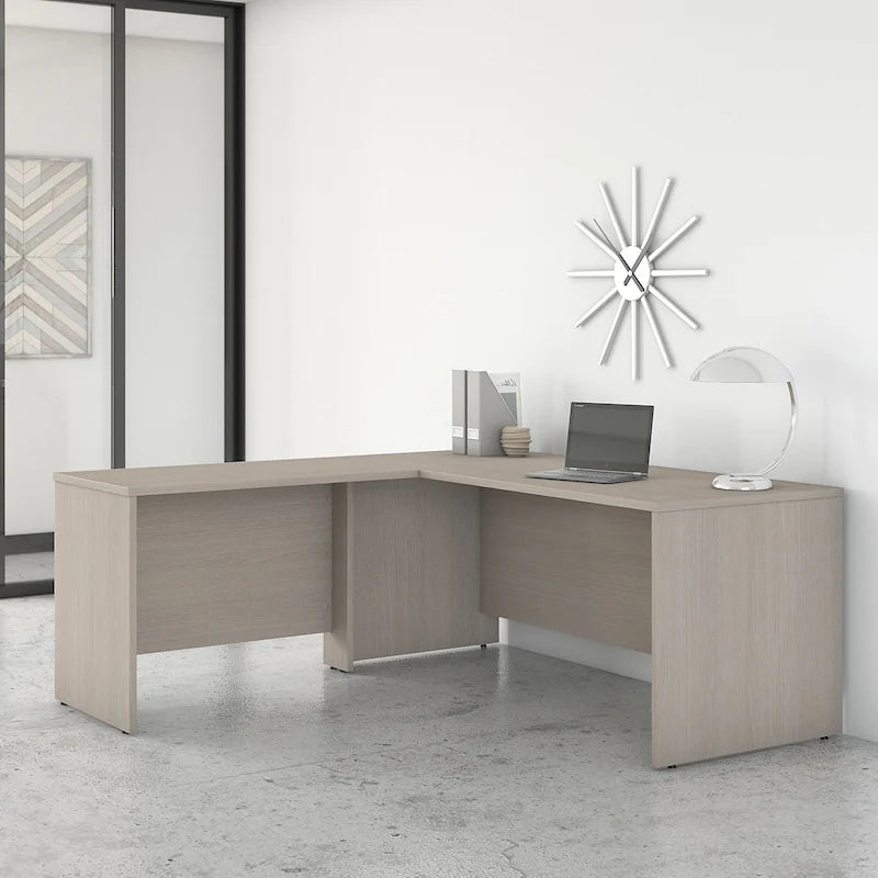Scrivania a L Studio C 72W con allungo 42W di Bush Business Furniture