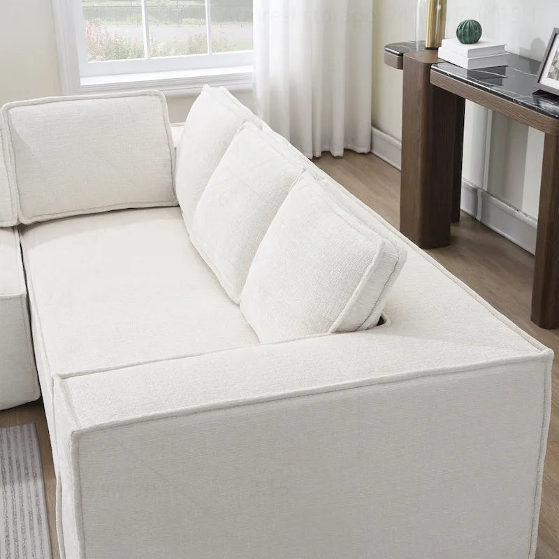 Divano Modulare Minimalista con Materiali Avanzati per Comfort e Stile
