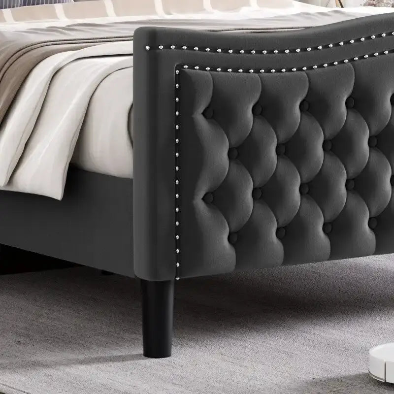 Letto a piattaforma moderno King Size in velluto con testiera imbottita