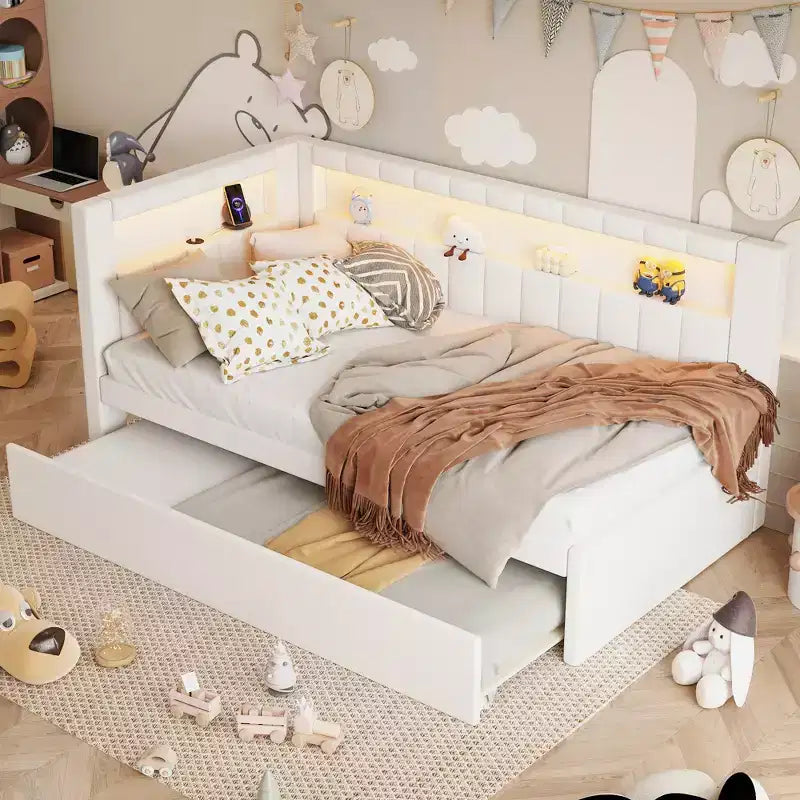 Letto da Giorno Twin/Full con Letto Estraibile e Testiera a Libreria a L, Letto Angolare Imbottito in Lino con Ripiani Portaoggetti e Cinghia a LED
