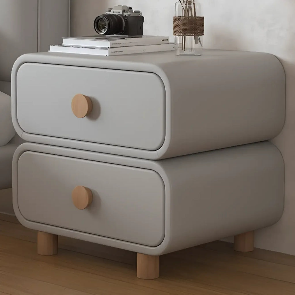 Comodino scandinavo in similpelle con finitura in similpelle