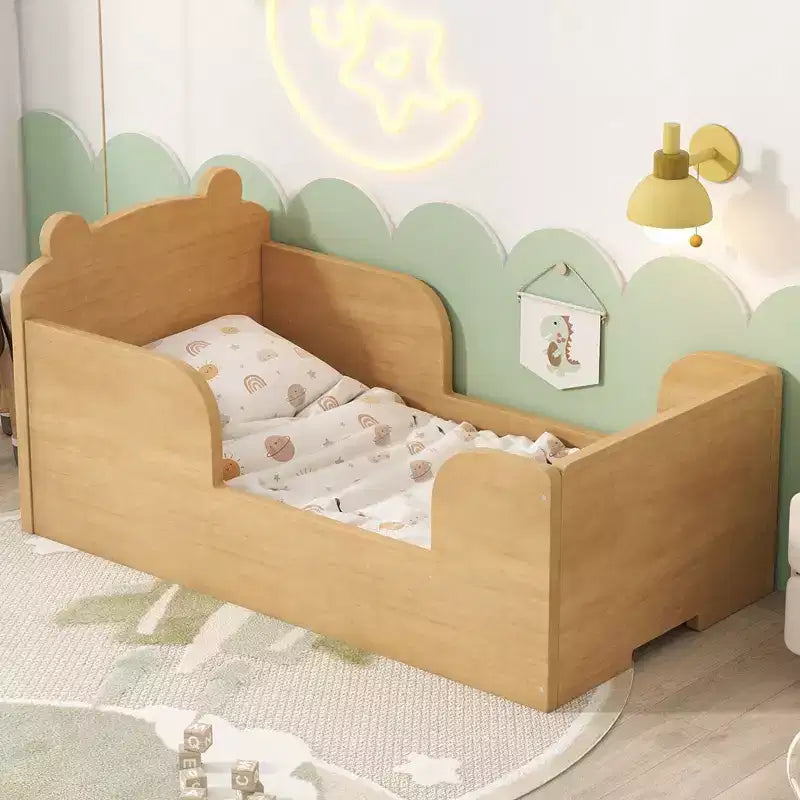 Letto a terra a forma di orso Okak per bambini dai 3 ai 6 anni, telaio per lettino con sponda di sicurezza, grazioso letto per bambini a forma di animale