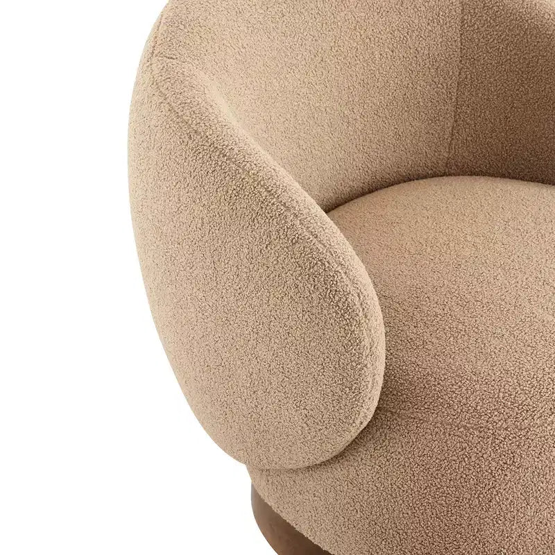 Poltrona a botte girevole imbottita Spruce&Spring con base in legno
