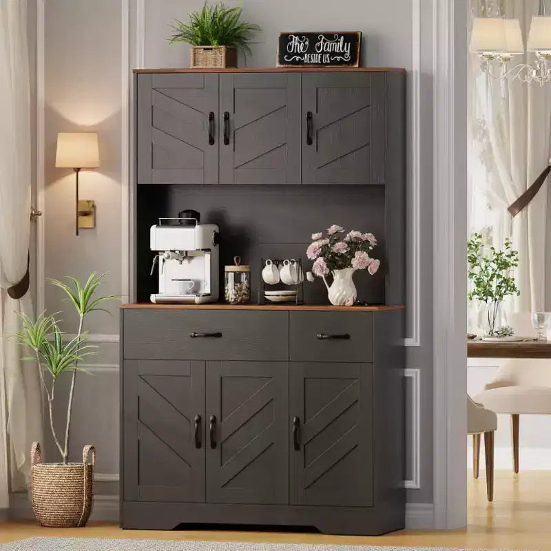 Mobile dispensa da cucina da 71" con stazione di ricarica, ampio piano di lavoro, supporto per microonde e 2 cassetti, mobile contenitore per sala da pranzo e soggiorno
