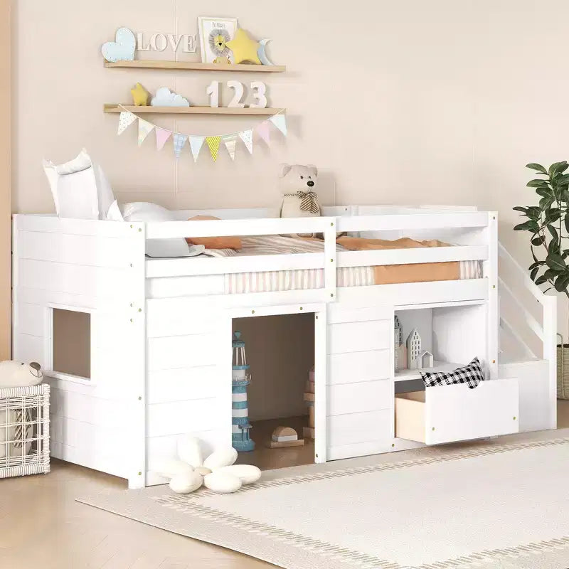 Letto a soppalco basso in legno massiccio, piazza e mezza, 94.6L x 42.3W, con scala, cassetto e mensola, design moderno e pulito