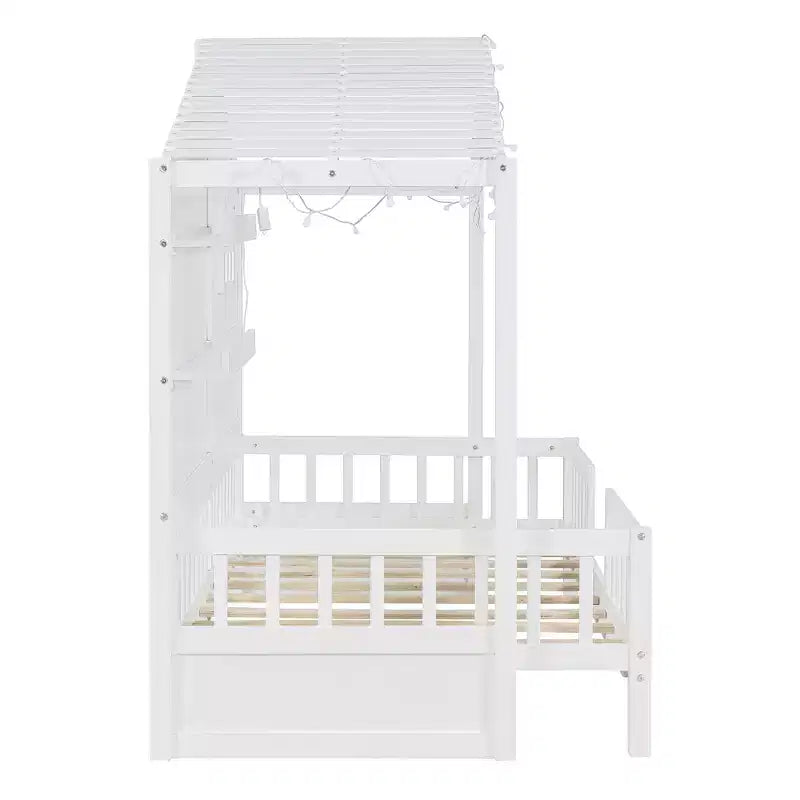 Letto a capanna per bambini con scaffali e sponde, Struttura letto in legno stile Montessori per bambini con finestra e striscia luminosa scintillante