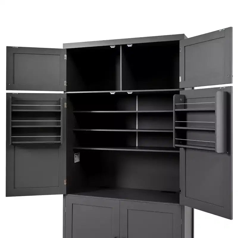 Dispensa Alta da Cucina con Prese di Corrente, Grande Credenza Autoportante con Supporto per Microonde, Cassetti, Scaffali, Portabottiglie e Ante con Ripiani