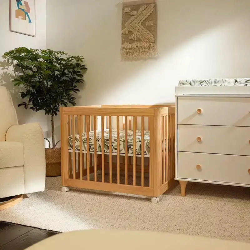 Culla convertibile Babyletto Yuzu 8-in-1 con kit di conversione per tutte le fasi