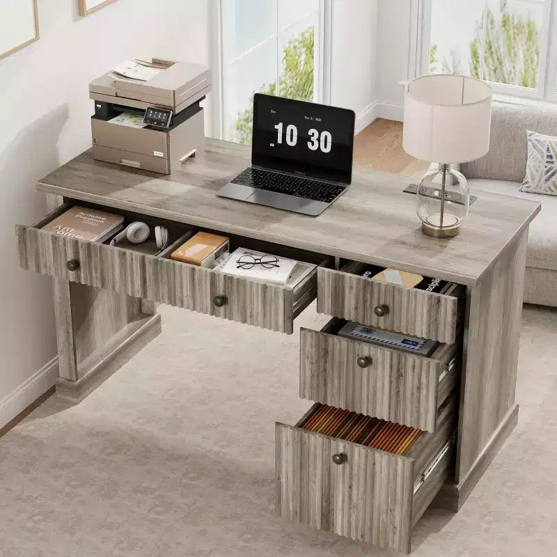 Meuble de rangement de bureau cannelé, bureau de direction moderne de 54 po avec station de recharge, bureau d'ordinateur en bois avec tiroirs classeurs pour bureau d'étude