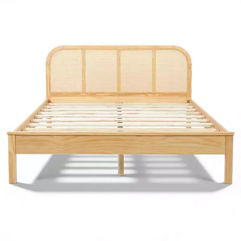 Christopher Knight Home Callahan Letto a piattaforma moderno boho in legno con testiera in rattan
