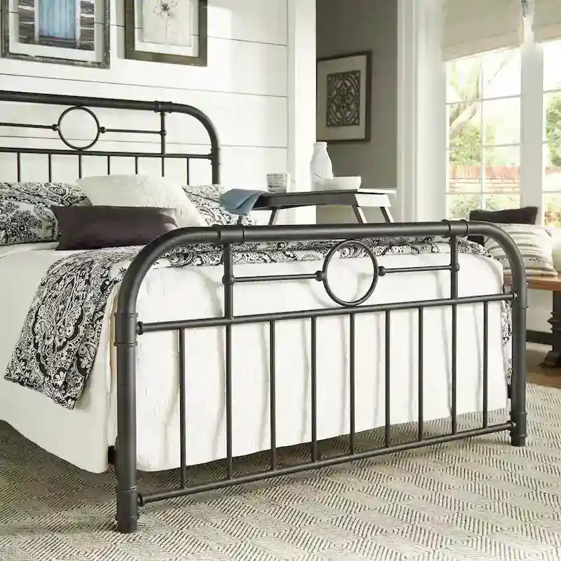 Letto in metallo nero