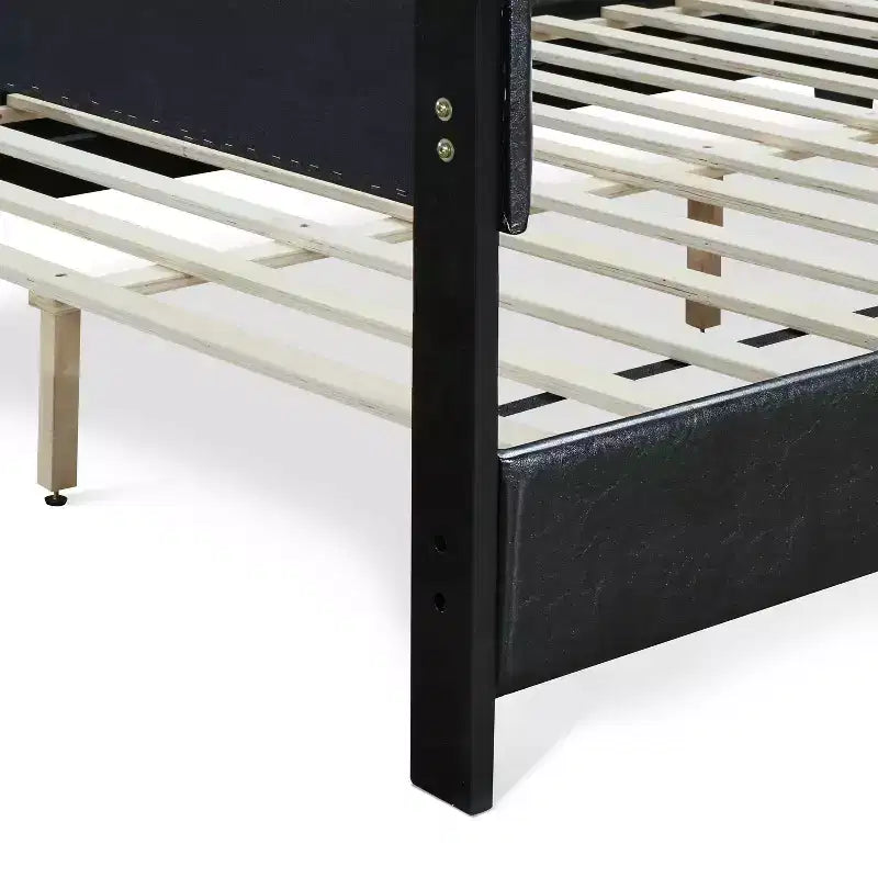 Letto imbottito in pelle Hudson nero - ClickDecor