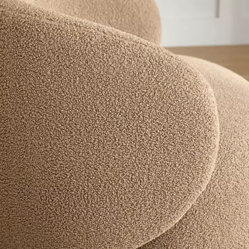 Poltrona a botte girevole imbottita Spruce&Spring con base in legno
