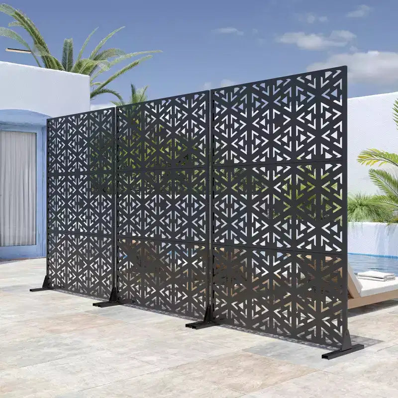 Schermo a forma di triangolo a V in acciaio zincato nero | 183A x 120L x 4P cm