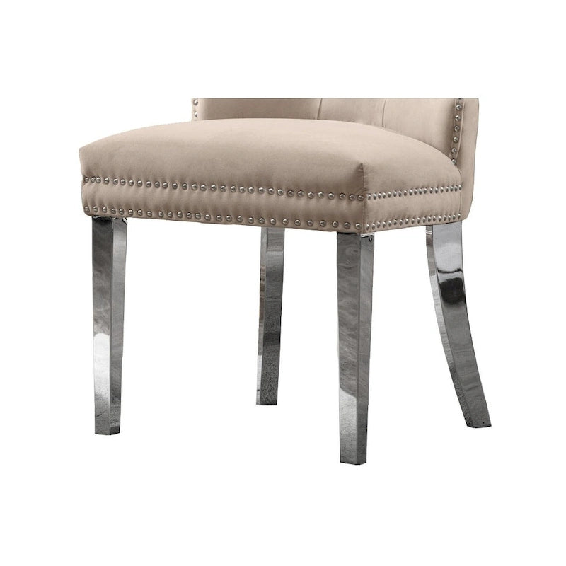 Set da pranzo Best Quality Furniture di 7 pezzi con borchie in acciaio inossidabile