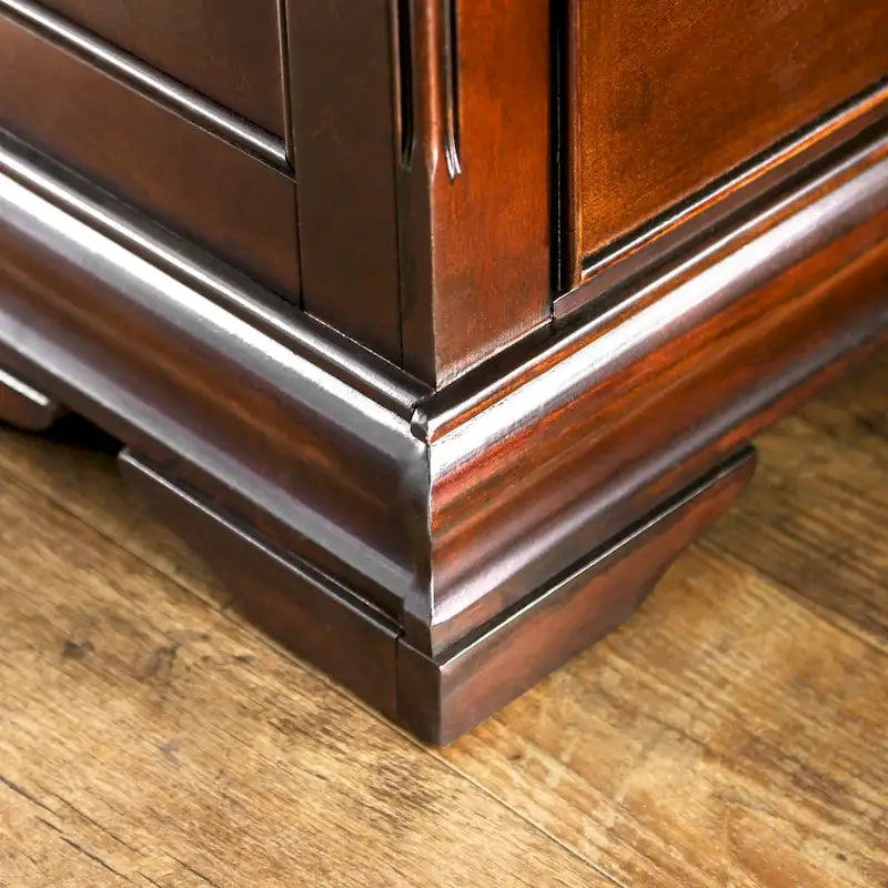 Cassettiera tradizionale a 6 cassetti Diva in legno massello di ciliegio di Furniture of America