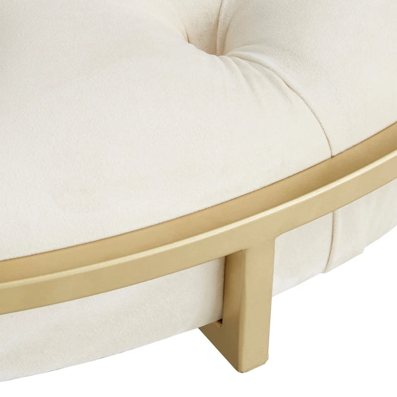 Pouf rotondo trapuntato in velluto Perdita con finitura oro di iNSPIRE Q Bold