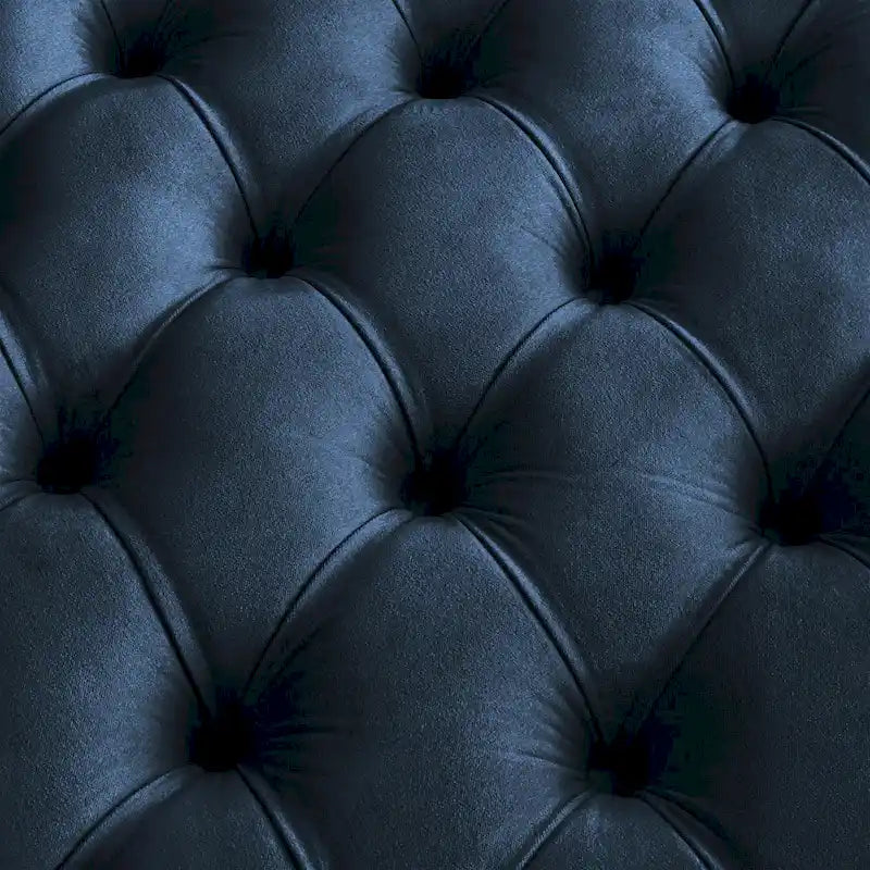 Pouf rotondo trapuntato in velluto Perdita con finitura oro di iNSPIRE Q Bold