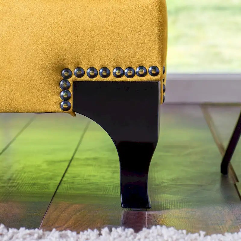 Divanetto imbottito Gisc Contemporary Fabric con borchie di Furniture of America