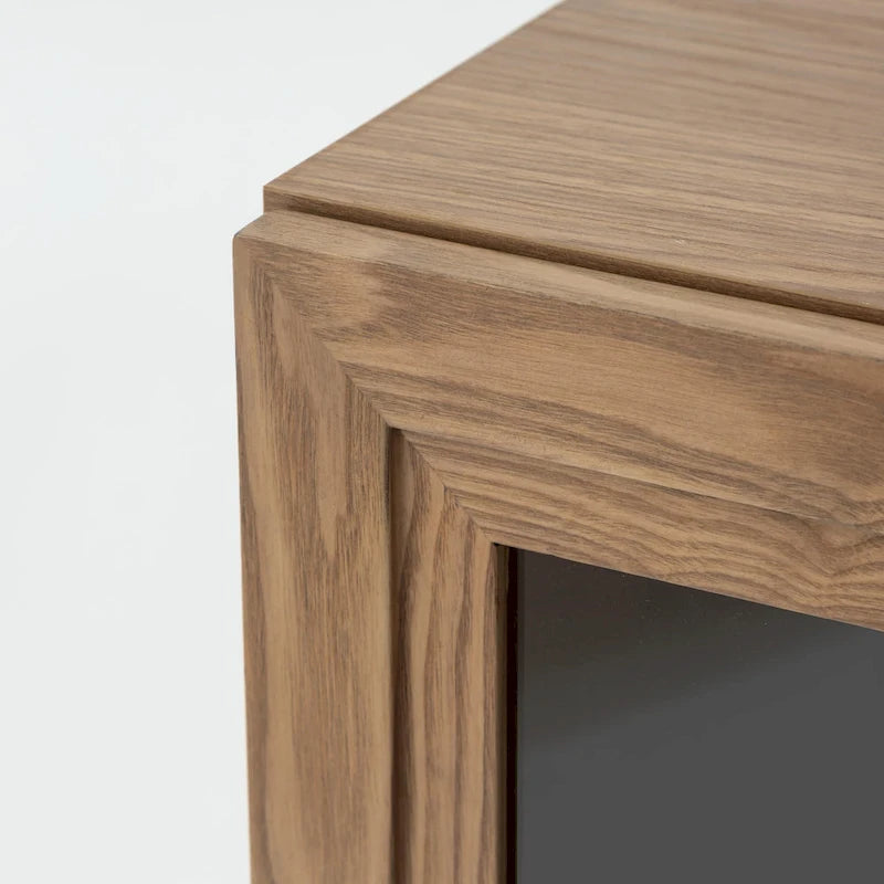 Mobiletto contenitore in legno massello con due ante in vetro 31