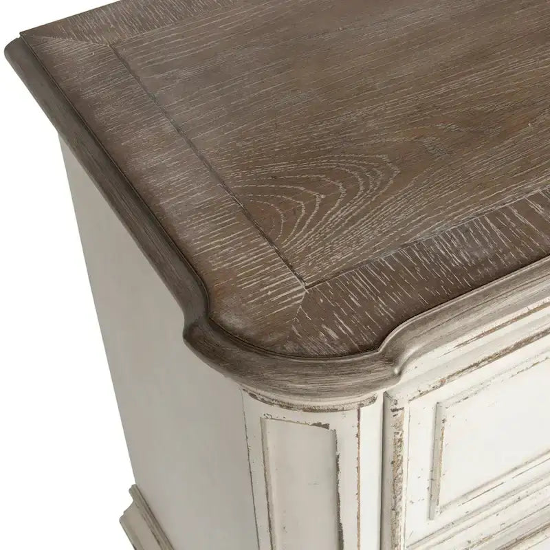 Letto con pannelli, cassettiera con specchio e comodino Magnolia Manor