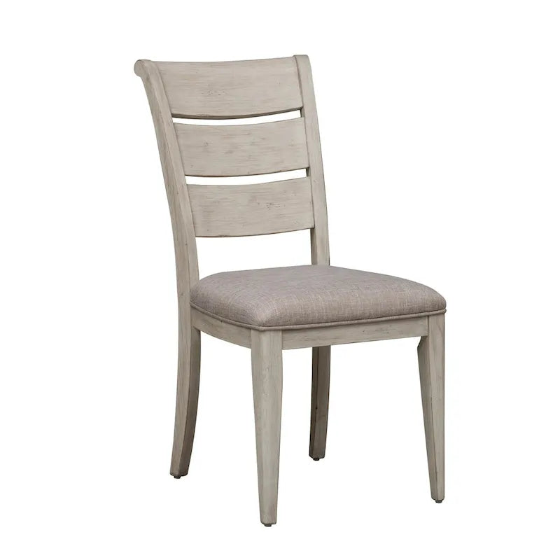 Sedia laterale imbottita con schienale a scala in bianco anticato "Farmhouse Reimagined" (set da 2)