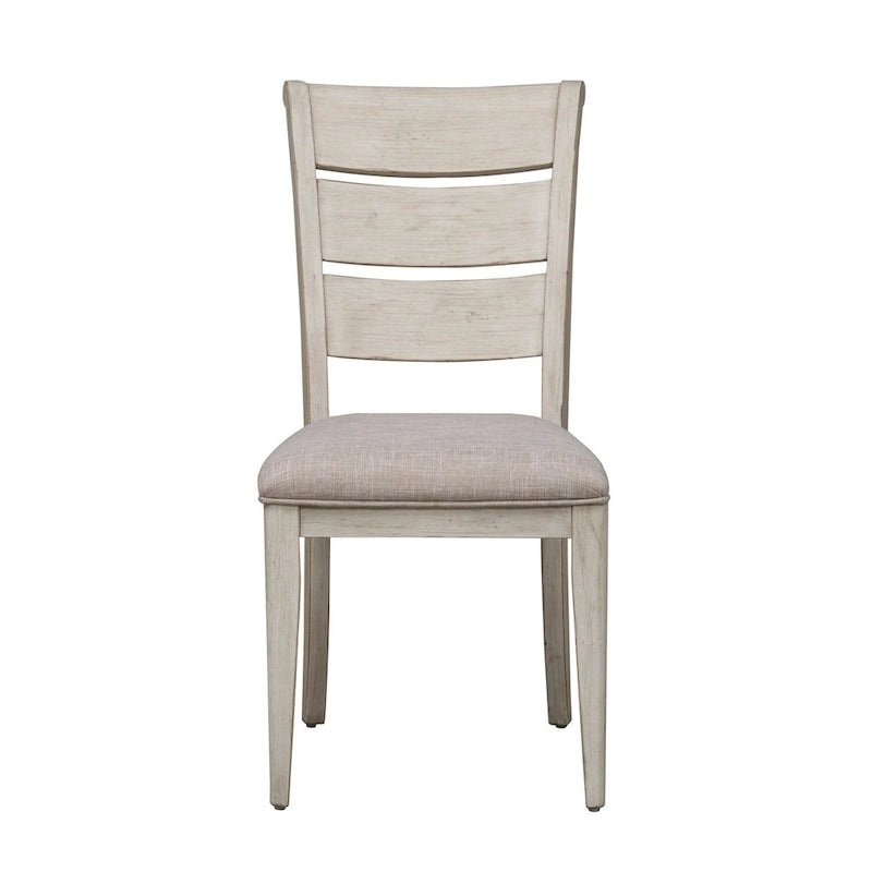 Sedia laterale imbottita con schienale a scala in bianco anticato "Farmhouse Reimagined" (set da 2)