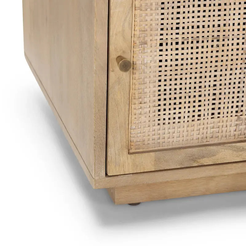 Tavolino d'appoggio Grier in legno marrone chiaro con inserti in canna intrecciata