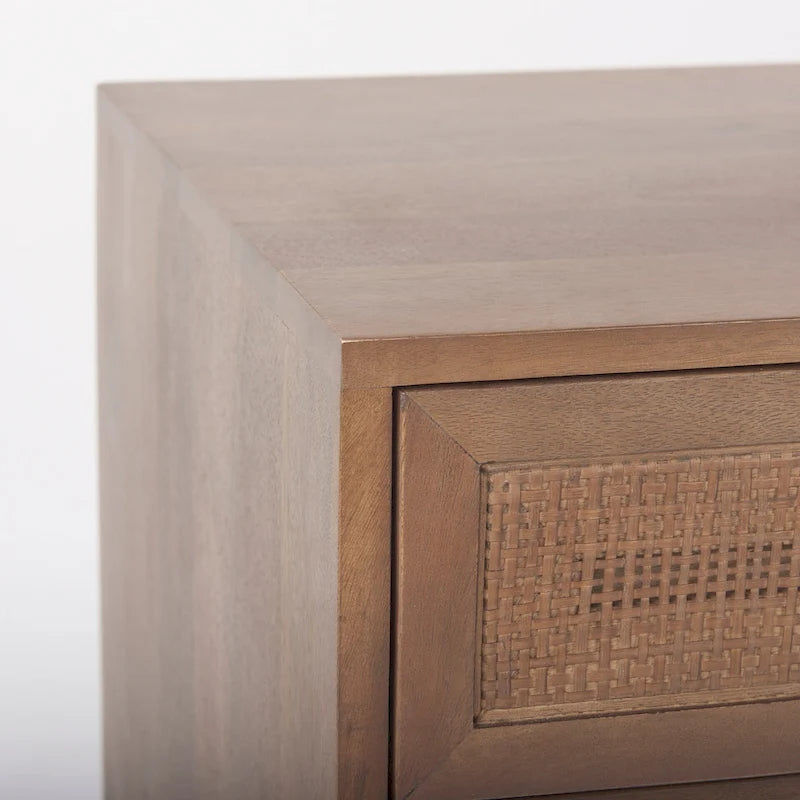 Tavolino d'appoggio Grier in legno marrone chiaro con inserti in canna intrecciata