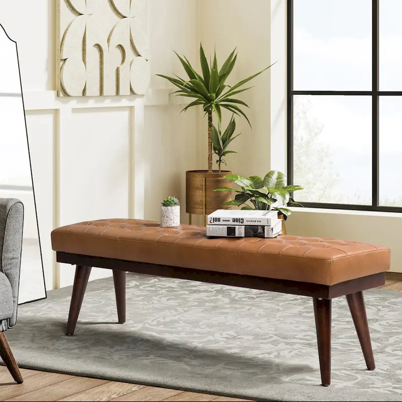 Panca Felisa moderna imbottita in vera pelle con base in legno massello di HULALA HOME