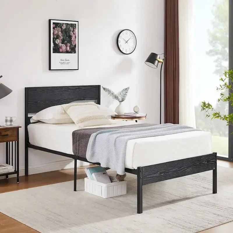 Javlergo Base Letto a Piattaforma in Metallo con Testiera e Pediera in Legno, Struttura Letto Industriale in Metallo Nessuna Rete a Molle Necessaria