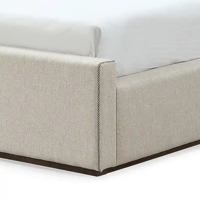 Letto a piattaforma imbottito Louis in lino naturale