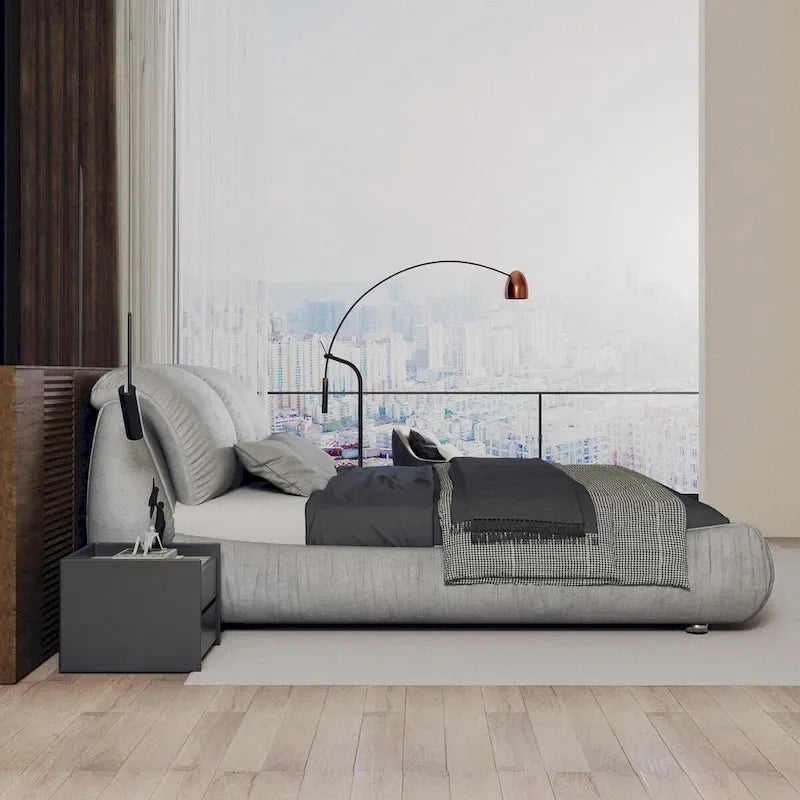 Letto a piattaforma imbottito King Size con schienale imbottito oversize