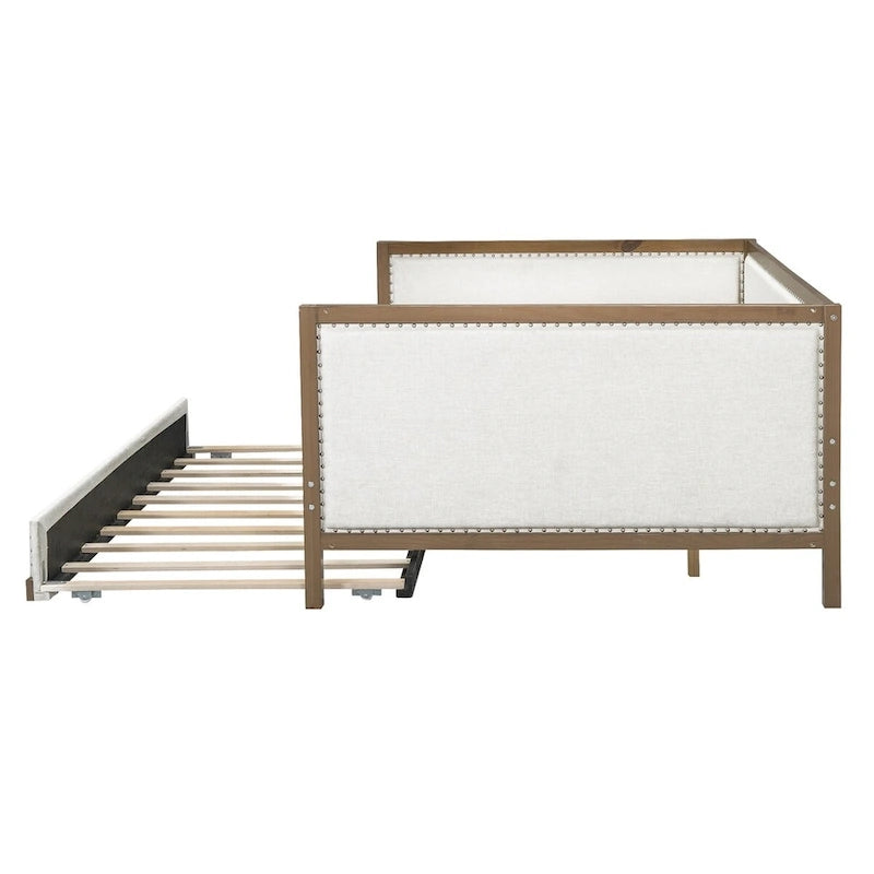 Divano letto imbottito matrimoniale Nestfair con letto estraibile o 2 cassetti e decorazioni a chiodini