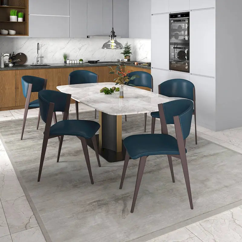 Sedia da pranzo Aspen con sedile in pelle in metallo nero di LeisureMod