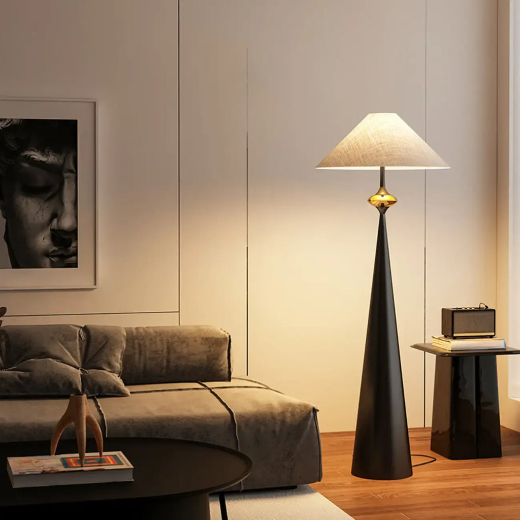 Lampadaire conique contemporain en métal avec abat-jour en tissu