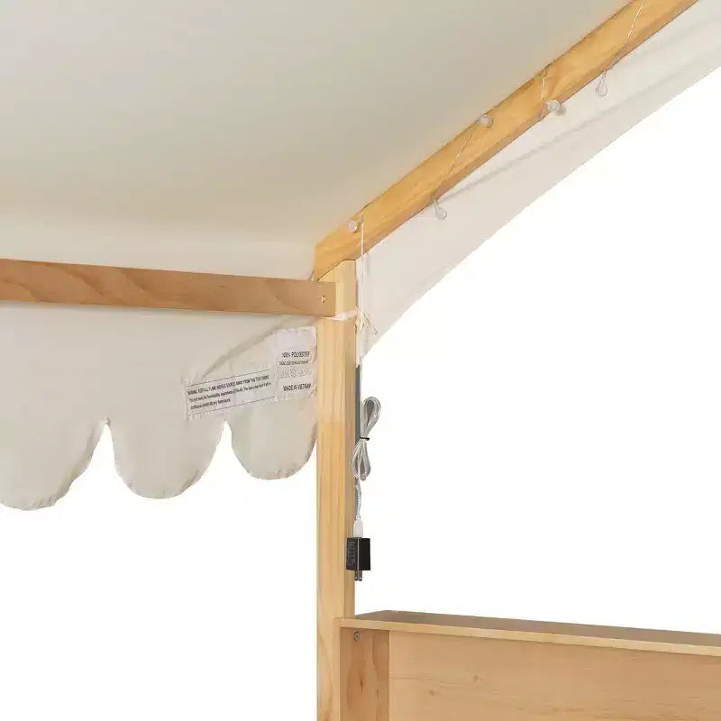 Whisen Letto a terra in legno a grandezza naturale, divano letto a forma di casetta con recinzione, 3 mensole portaoggetti, tenda