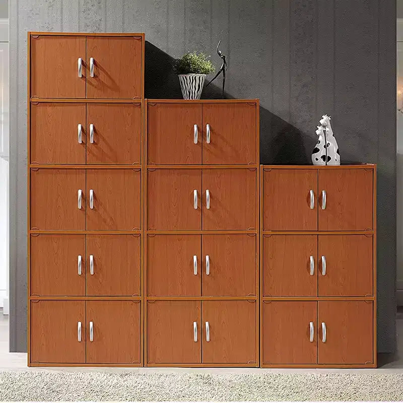 Hodedah HID44 Robusto armadio-libreria multiuso con 8 ante a montaggio a pavimento per casa e ufficio, finitura in legno di faggio