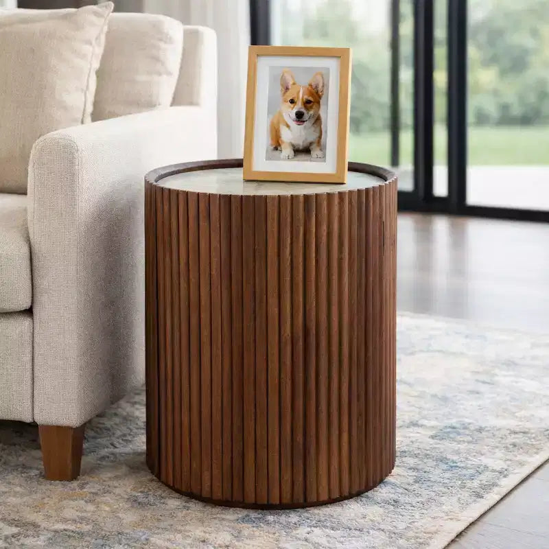 Tavolino Laterale Decorativo in Legno Scanalato con Piano in Marmo e Spazio Contenitivo - Piccolo Tavolino d'Appoggio per Arredo Camera da Letto o Soggiorno