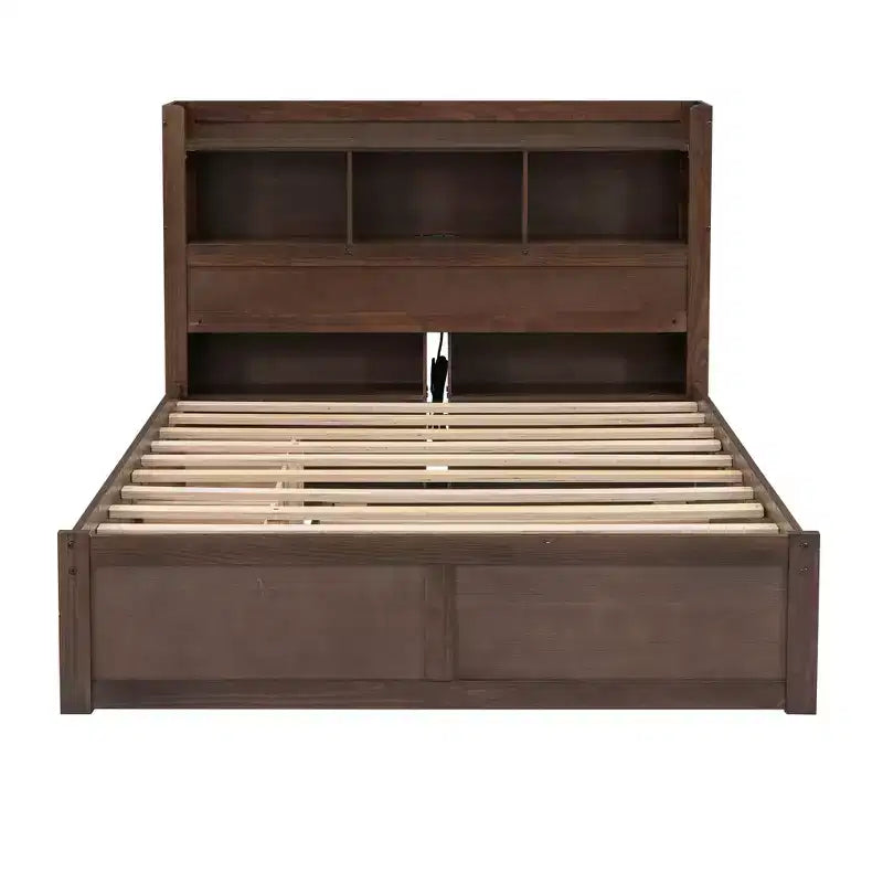Letto matrimoniale con contenitore, rotelle estraibili, testiera libreria e stazione di ricarica, struttura letto in legno matrimoniale con mensole e cassetti